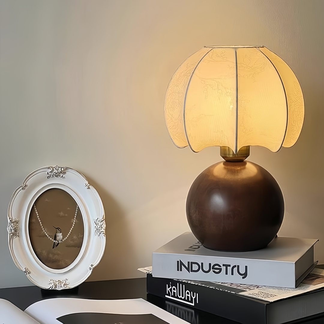 Vintage floral table lamp, med - Home Decor Room บทวิจารณ์และราคา