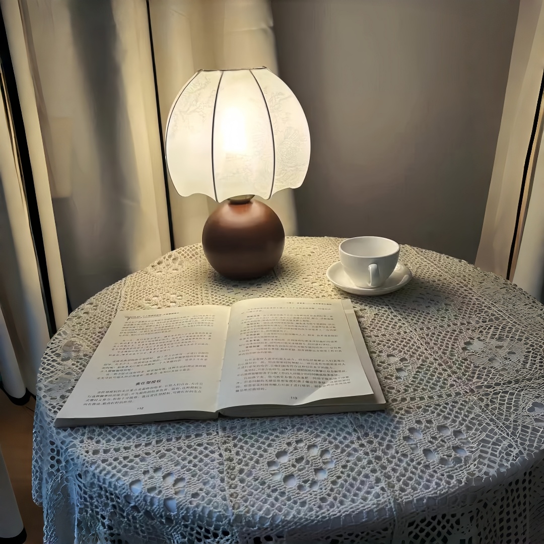 Vintage floral table lamp, med - Home Decor Room บทวิจารณ์และราคา