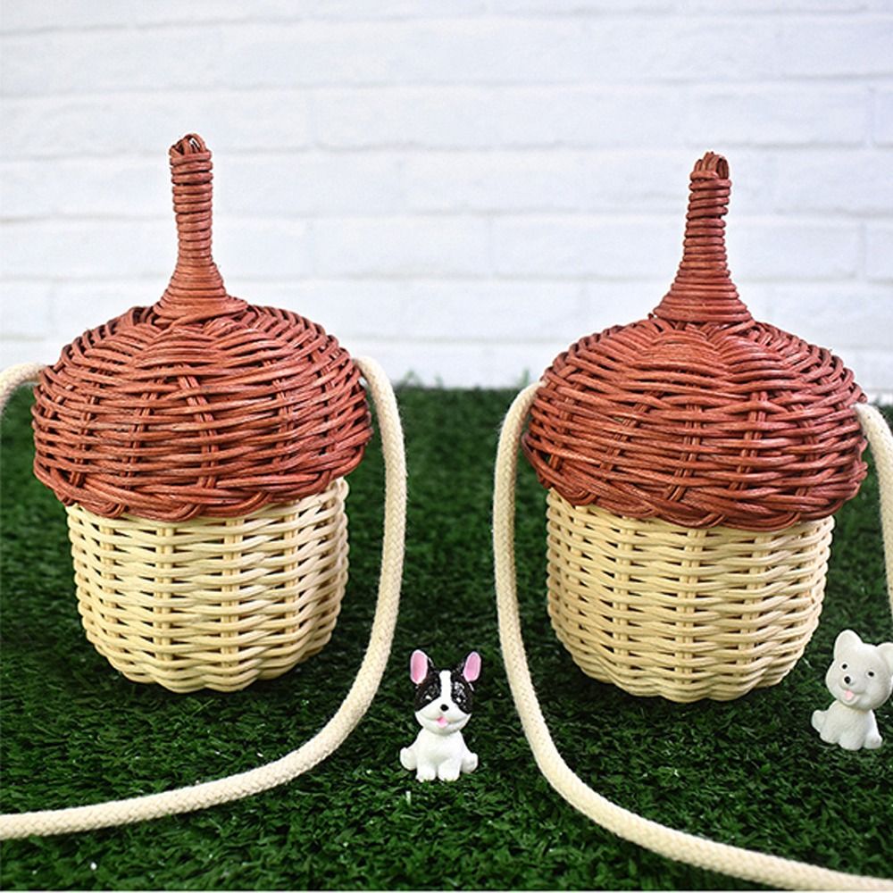 Gift Woven Pinecone Crossbody  - Home Decor Rattan บทวิจารณ์และราคา